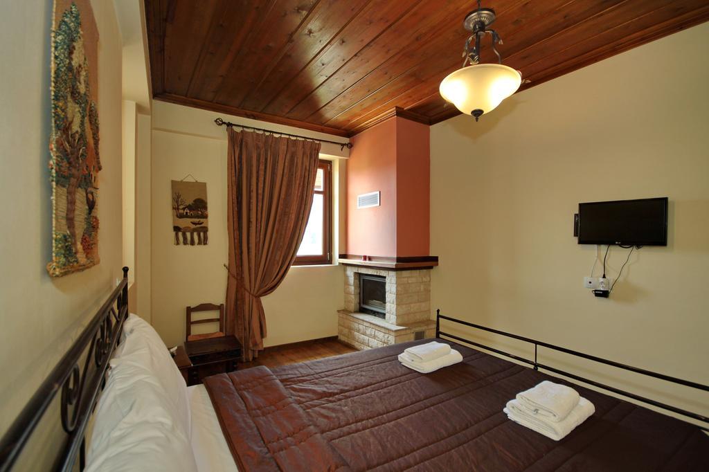 Hotel Thea Valtessinikou Extérieur photo