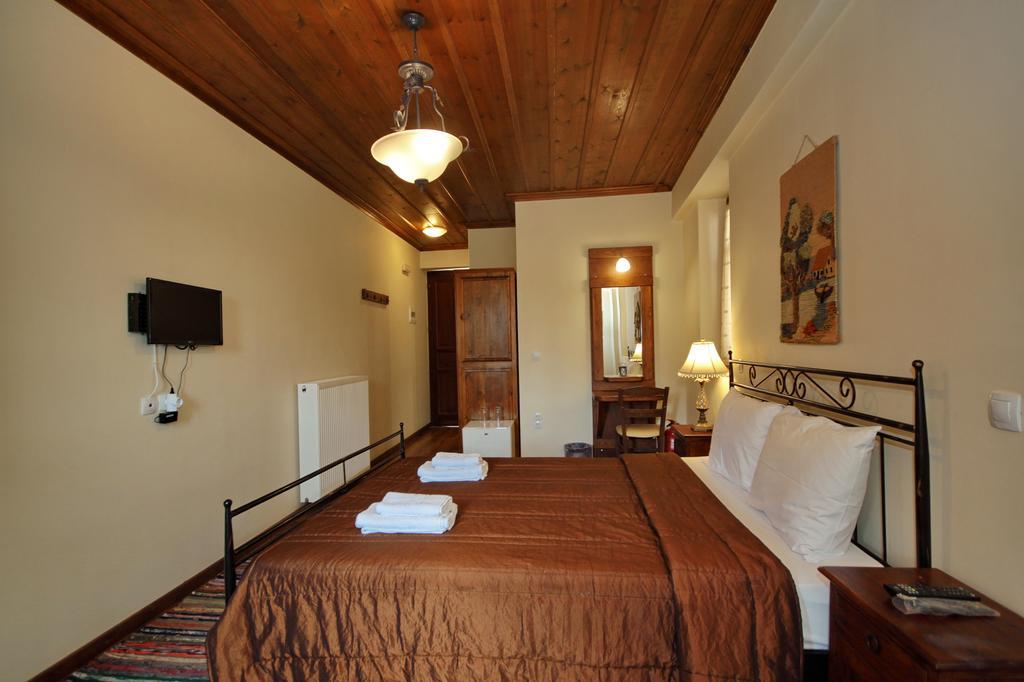 Hotel Thea Valtessinikou Extérieur photo